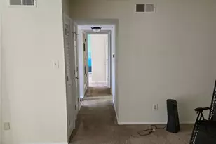 330 Chapel Ridge Dr, Hazelwood, MO 63042 - Photo 4