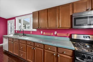 625 Adams St, Saint Charles, MO 63301 - Photo 14