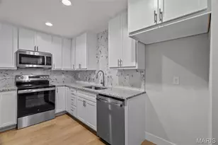 2668 Midland Ridge Dr, Saint Louis, MO 63114 - Photo 28