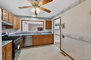 1430 Arlington Dr, Florissant, MO 63033 - Photo 6