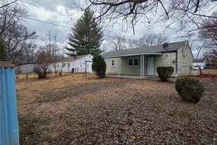 9828 Lorna Ln, Saint Louis, MO 63136 - Photo 10