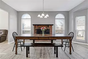 30 Walnut Knoll Ct, Saint Charles, MO 63304 - Photo 2