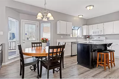 30 Walnut Knoll Court, Saint Charles, MO 63304 - Photo 6