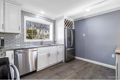 8709 Holbrook Drive, Affton, MO 63123 - Photo 14