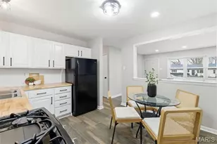 1865 Curtis Ct, Florissant, MO 63031 - Photo 8