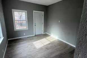 407 N 7th St, Saint Charles, MO 63301 - Photo 6