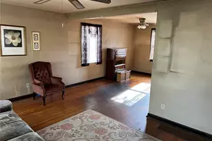 8616 Belhaven Dr, Saint John, MO 63114 - Photo 10