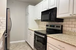 3605 Tracey Rich Rd, Saint Louis, MO 63125 - Photo 10