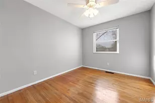 2045 Teakwood Manor Dr, Florissant, MO 63031 - Photo 16