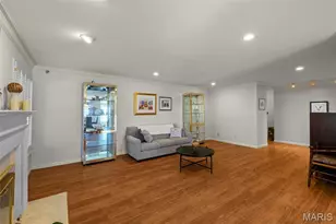 208 Ambridge Ct, Chesterfield, MO 63017 - Photo 10