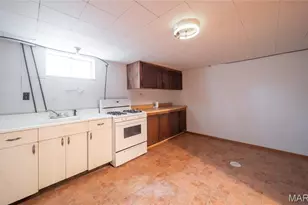 419 E Hardy St, St James, MO 65559 - Photo 36