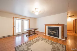419 E Hardy St, St James, MO 65559 - Photo 24