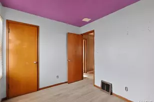 321 Caithness Rd, Saint Louis, MO 63137 - Photo 20