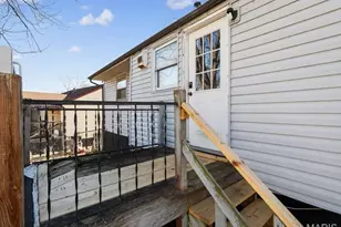 321 Caithness Rd, Saint Louis, MO 63137 - Photo 6