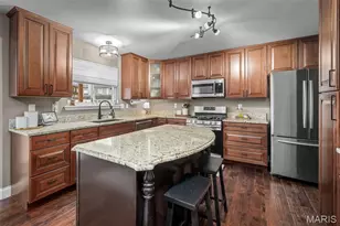 518 Spring Meadow Crossing, Wentzville, MO 63385 - Photo 18