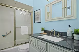 11546 Conway Rd, Saint Louis, MO 63131 - Photo 40