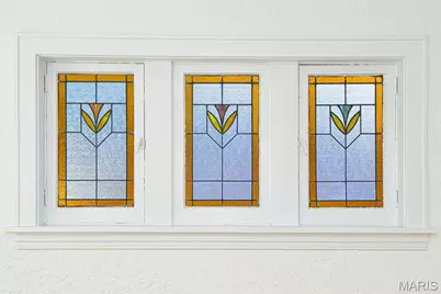 1071 Terrace, Saint Louis, MO 63117 - Photo 4