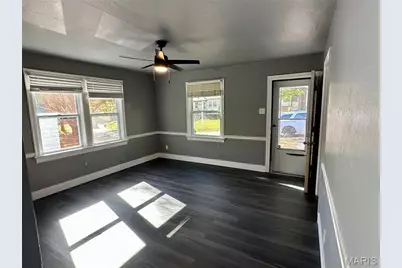 7121 Lamont Drive, Flordell Hills, MO 63136 - Photo 10