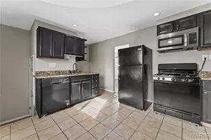 608 Holiday Ave, Hazelwood, MO 63042 - Photo 8