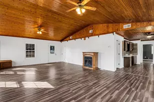 2803 Hwy J, Bourbon, MO 65441 - Photo 12