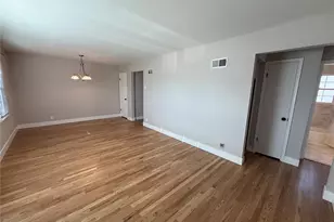 11015 Golf Crest Dr, Saint Louis, MO 63126 - Photo 2