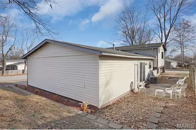 300 Mill Pond Drive, O'Fallon, MO 63366 - Photo 26