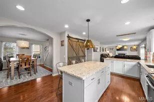 1924 Providence Estate Dr, Wentzville, MO 63385 - Photo 6