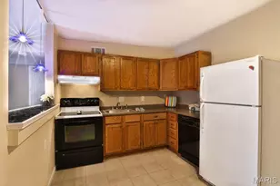 2800 Blackforest Dr, Oakville, MO 63129 - Photo 10