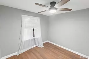 2005 N Hanley Rd, Hanley Hills, MO 63114 - Photo 14