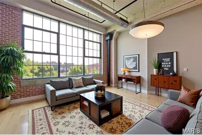 4100 Forest Park Avenue #306, Saint Louis, MO 63108 - Photo 2