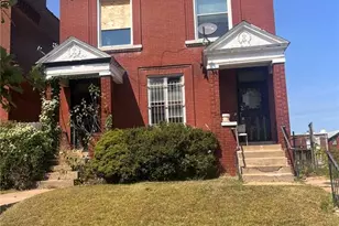 4555 Clarence Ave, Saint Louis, MO 63115 - Photo 2