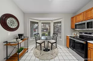 807 Briarwood Ct, Lake Saint Louis, MO 63367 - Photo 14