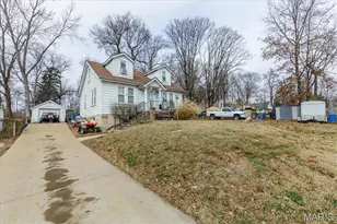 2331 Hood Ave, Overland, MO 63114 - Photo 2