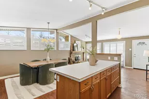 1001 Coffey Ct, Saint Louis, MO 63126 - Photo 8