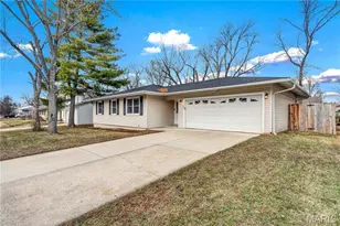 141 Oak Dr, Saint Peters, MO 63376 - Photo 4
