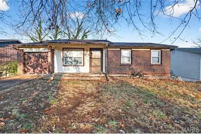 2715 Creekwood Manor Lane, Saint Louis, MO 63125 - Photo 1