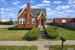 111 W 2nd St N, Wright City, MO 63390 - Photo 1