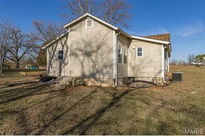 20 W Springfield Road, Saint Clair, MO 63077 - Photo 4