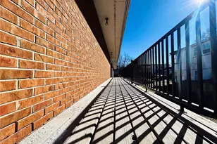 207 S 5th St, Louisiana, MO 63353 - Photo 6