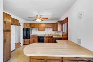 4119 Diebold Ct, Saint Louis, MO 63125 - Photo 8