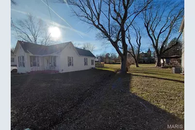 300 S Mine La Motte Street, Fredericktown, MO 63645 - Photo 2