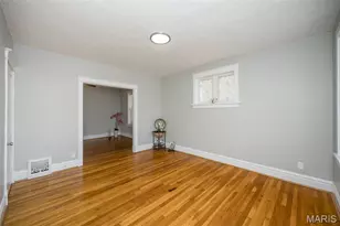 4964 Pernod Ave, Saint Louis, MO 63139 - Photo 4