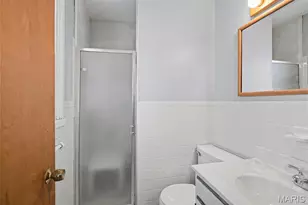 945 Warwick Ln, Ballwin, MO 63011 - Photo 18