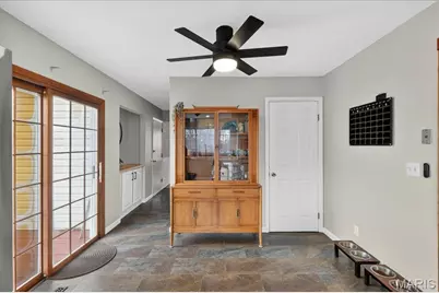 13290 Kenroyal Drive, Saint Louis, MO 63131 - Photo 16