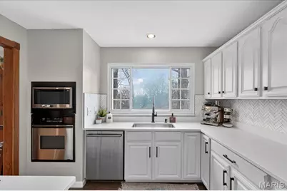 13290 Kenroyal Drive, Saint Louis, MO 63131 - Photo 14