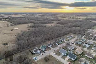 1402 Raspberry Dr, Lebanon, MO 65536 - Photo 52