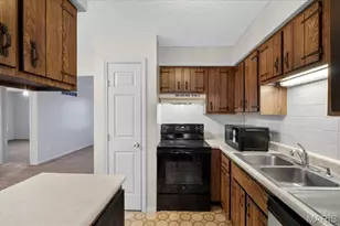 758 Delray Dr, Saint Peters, MO 63376 - Photo 10