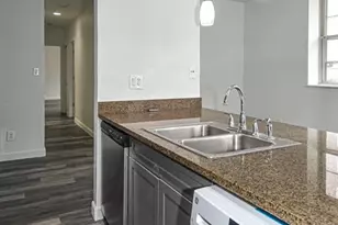 5330 Pershing Ave, Saint Louis, MO 63112 - Photo 16