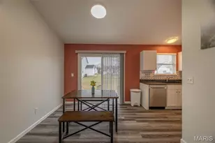 1602 Homefield Meadows Dr, O'Fallon, MO 63366 - Photo 4