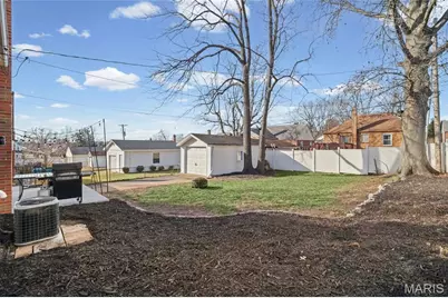 8605 Neier Lane, Affton, MO 63123 - Photo 22